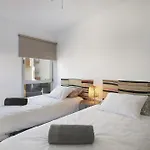 Martinez Duplex Apartment *